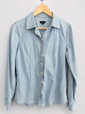 Talbots Light Blue Denim Fleur-de-lis Embroidered Button Up Fitted Shirt